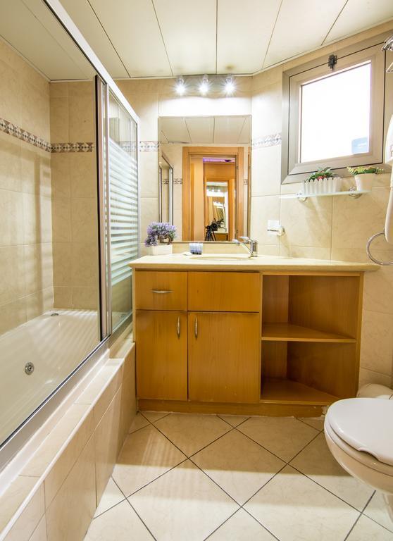 For Rent In Apartment *