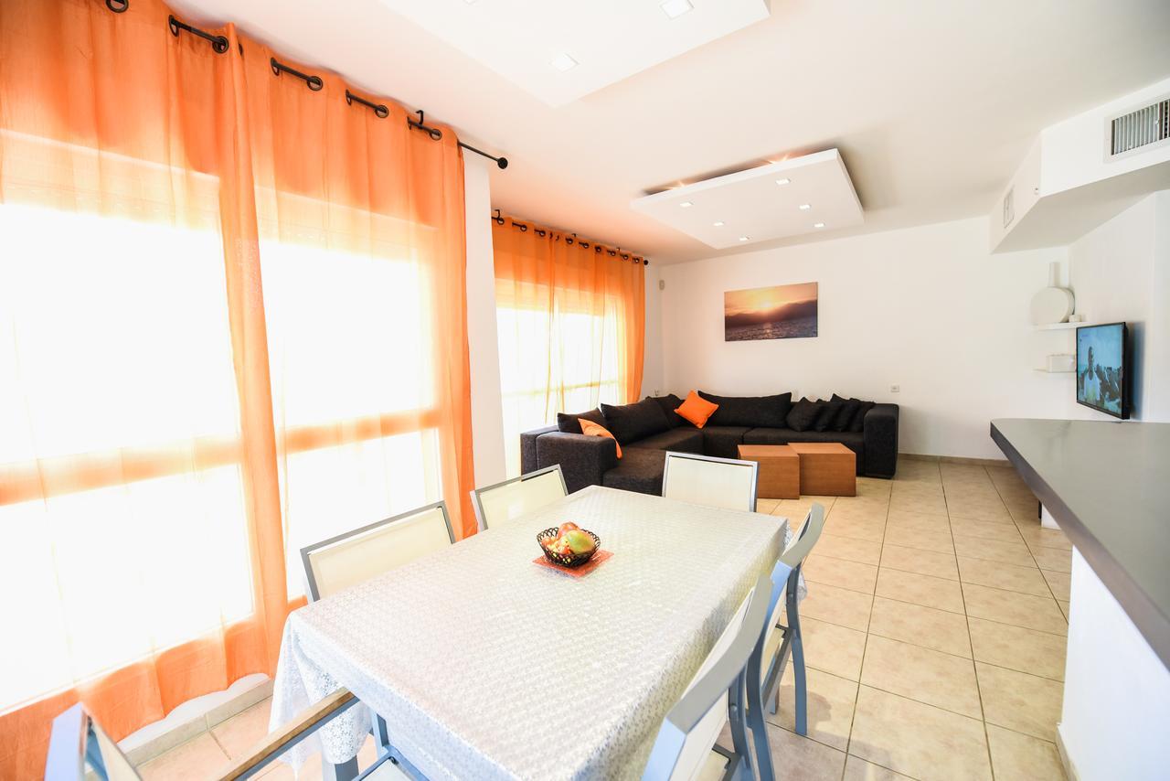 Apartment For Rent In
